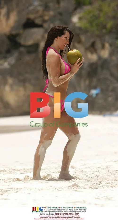 Glamour girl Coralie in the Caribbean