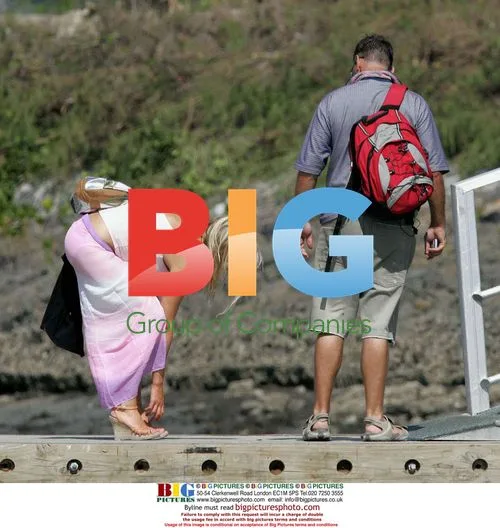 Celebrity 'Love Island' stars return to UK