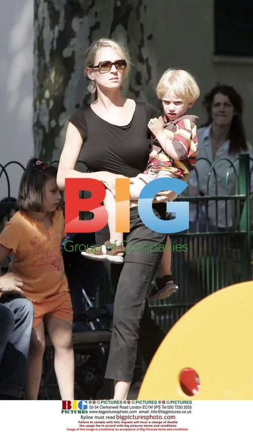 Uma Thurman enjoys day in Paris park