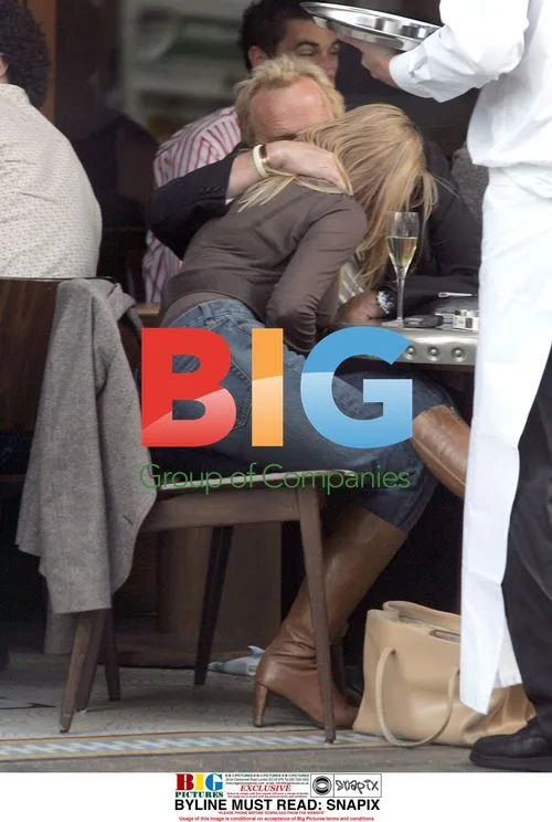 TV Chef Anthony Worrell Thompson and Mystery Lady Share Intimate Moment