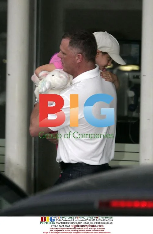 Michael Jackson's sons arrive in Paris