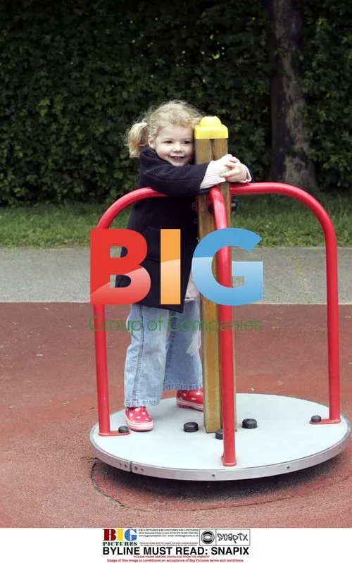 Jools Oliver and Daughters Play in Park