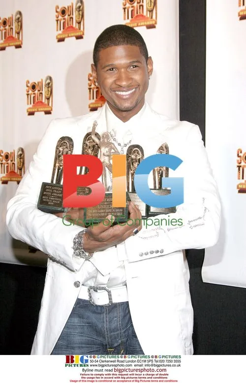 Usher at 2005 Soul Train Music Awards
