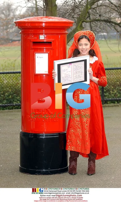 Konnie Huq announces Young Letter Writer winner