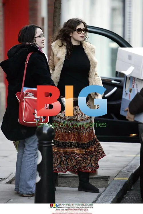 Anna Friel Spotted Pregnant