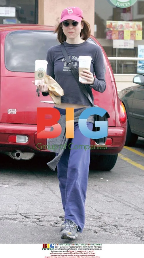 Rene Zellweger Goes on Shopping Spree with Damian Rice