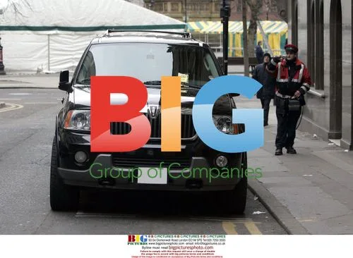El Hadji Diouf Gets Parking Ticket in Manchester
