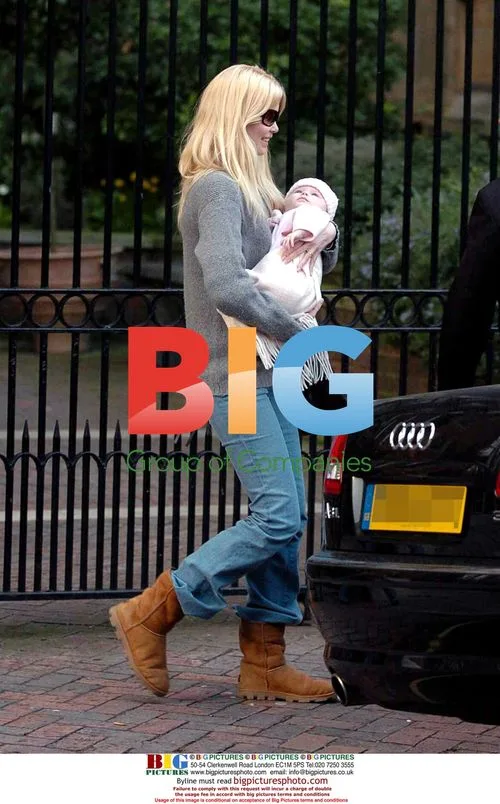 Claudia Schiffer and baby out shopping