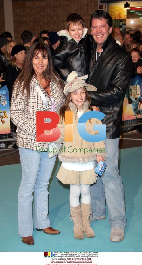 Linda Lusardi and Family at 'Robots' Premiere