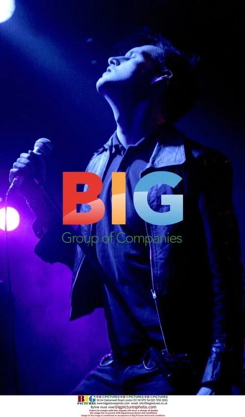 The Bravery perform in Paris