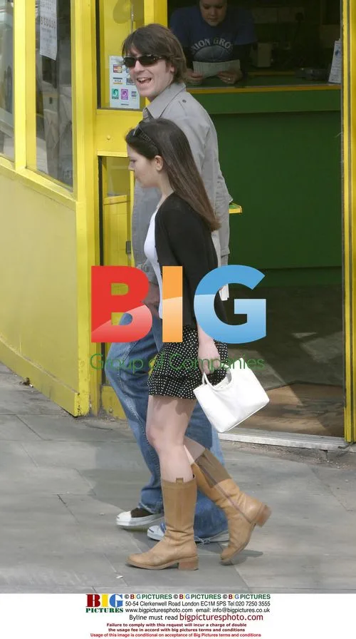 Gail Porter and daughter Honey out shopping