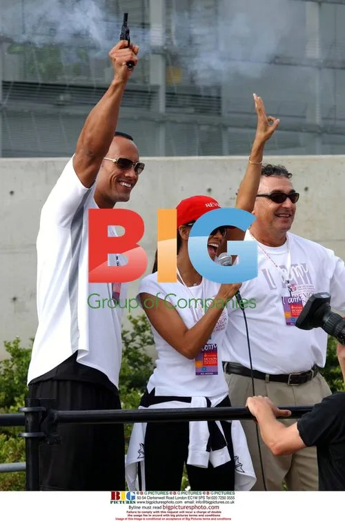 Dwayne Johnson & Halle Berry at Revlon Run/Walk