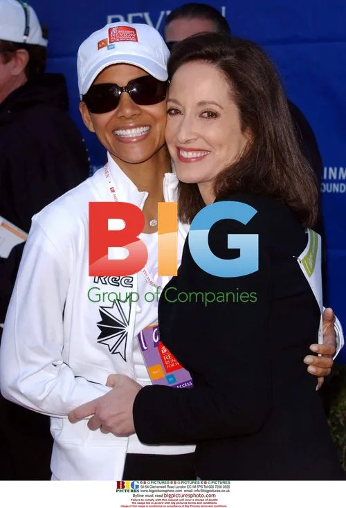 Halle Berry and Lilly Tartikoff at Revlon Run/Walk