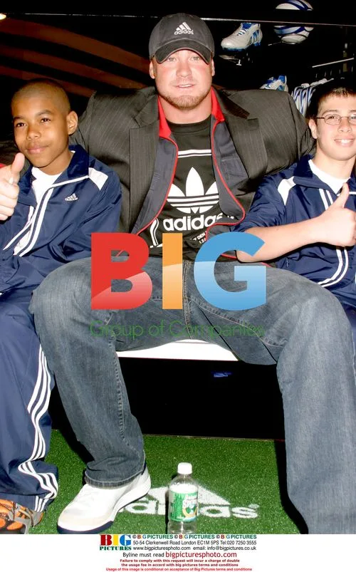 Jeremy Shockey Handprints at Addidas Store