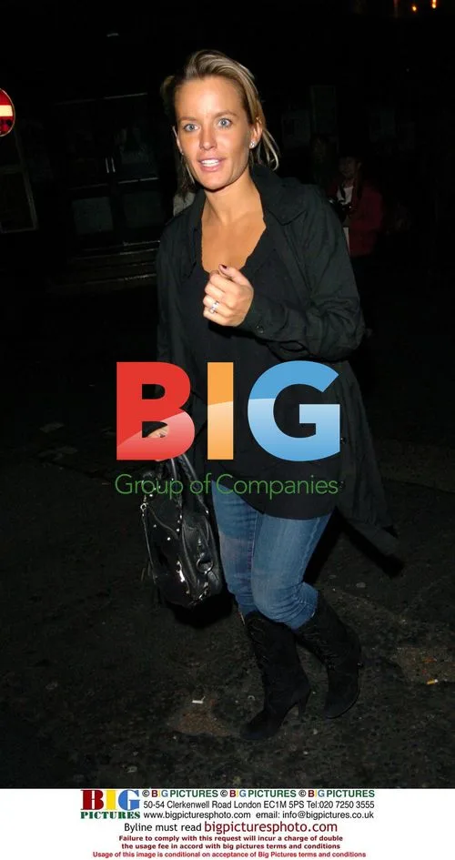 Davina Murphy leaving Oasis concert