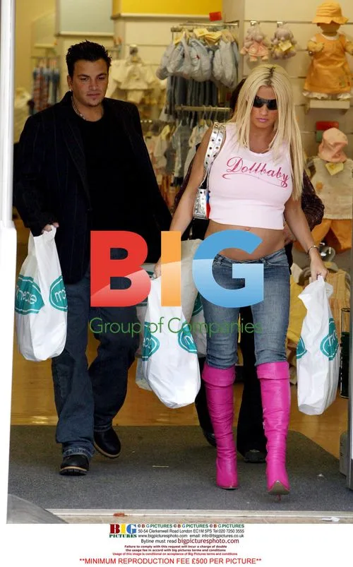 Celebrity Couple Katie Price and Peter Andre Shop for Baby
