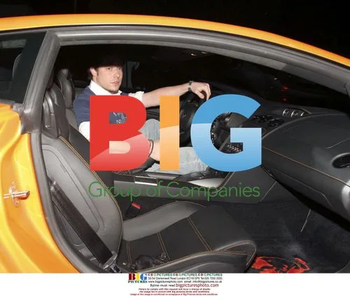 Duncan James Leaves Koi in Lamborghini