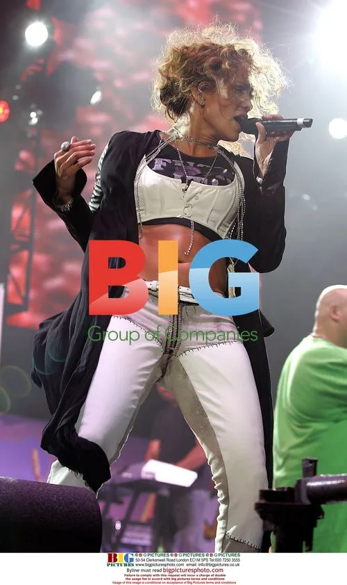 Jennifer Lopez Performing at Wango Tango 2005