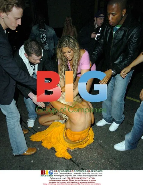 Lauren Pope and friend fighting over footballers