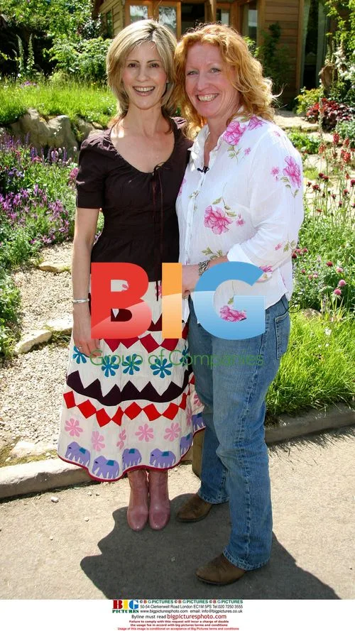 Julia Carling and Charlie Dimmock at Chelsea Flower Show 2005