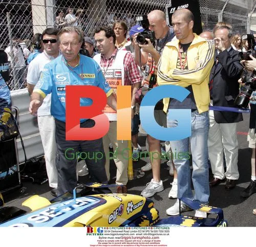 Zidane Attends F1 Race in Monaco