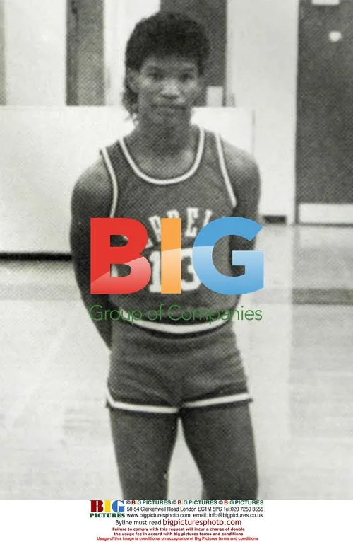 Jamie Foxx as Eric Bishop in 1986
