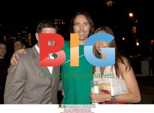 Steve Nash and Girlfriend at Gallery Opening