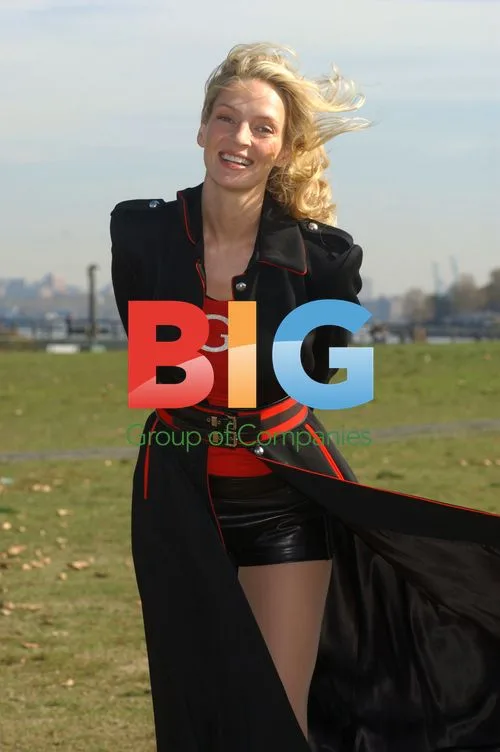 Uma Thurman on set of 'Super Ex-Girlfriend'