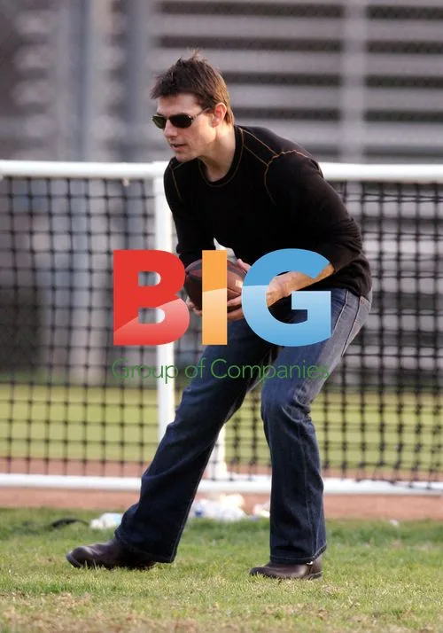 Tom Cruise, Katie Holmes and Connor at Soccer Game