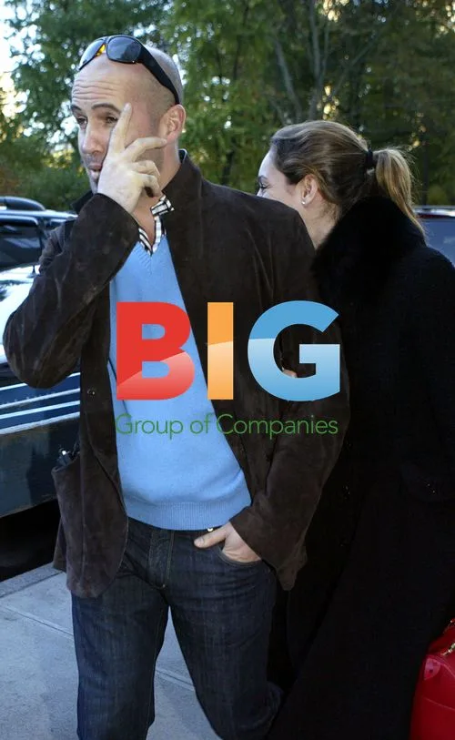 Billy Zane and Kelly Brook shopping
