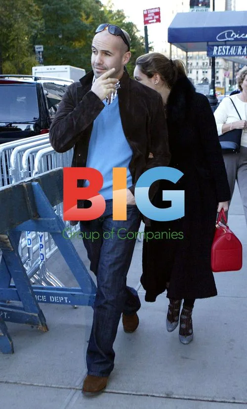 Billy Zane and Kelly Brook on Shopping Spree