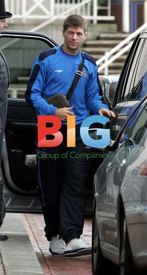 England Squad Arriving at Lowry Hotel