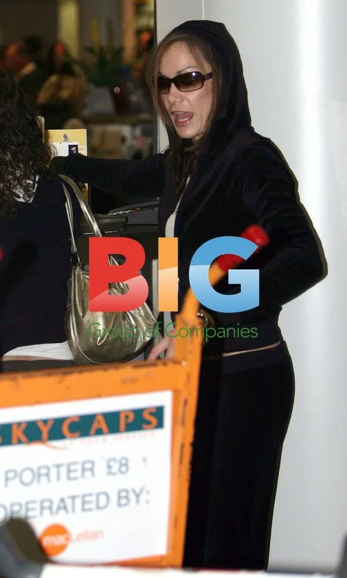Socialite Tara Palmer-Tomkinson at Airport