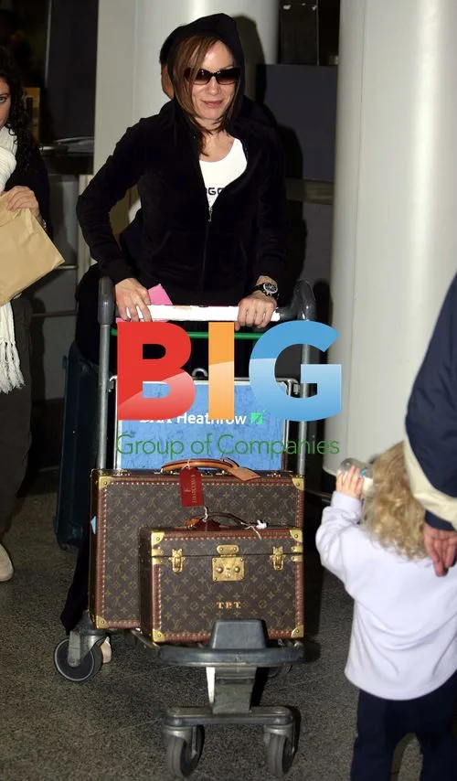 Tara Palmer-Tomkinson Arrives at Airport