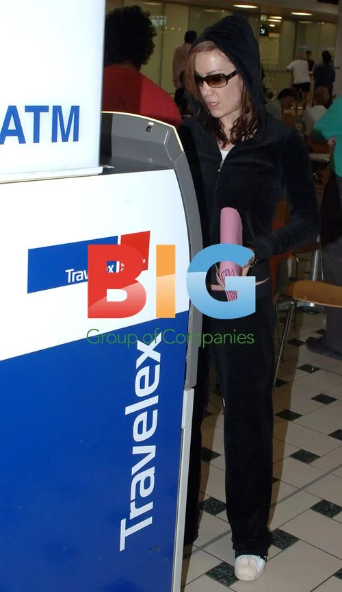 Tara Palmer Tompkinson at Brisbane Airport