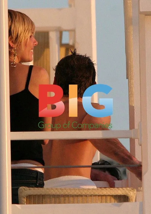 Jude Law and Sienna Miller on Hotel Balcony