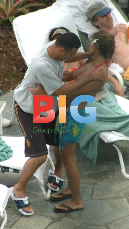 Derek Jeter and Vanessa Minnillo Vacation in Maui
