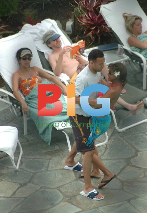 Derek Jeter and Vanessa Minnillo Vacation in Maui