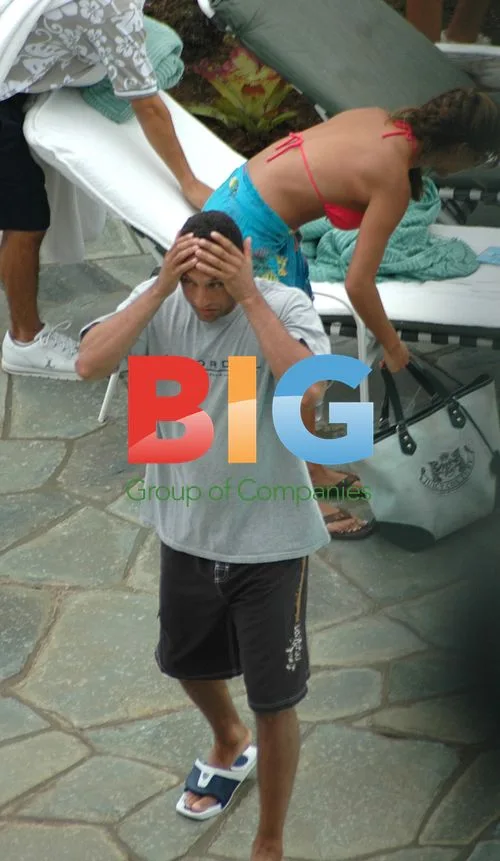 Derek Jeter and Vanessa Minnillo Vacation in Maui