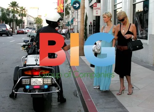 Paris and Nicky Hilton Shopping in Beverly Hills