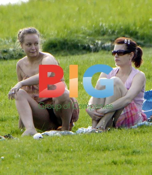 Samantha Morton and daughter Esme in the park