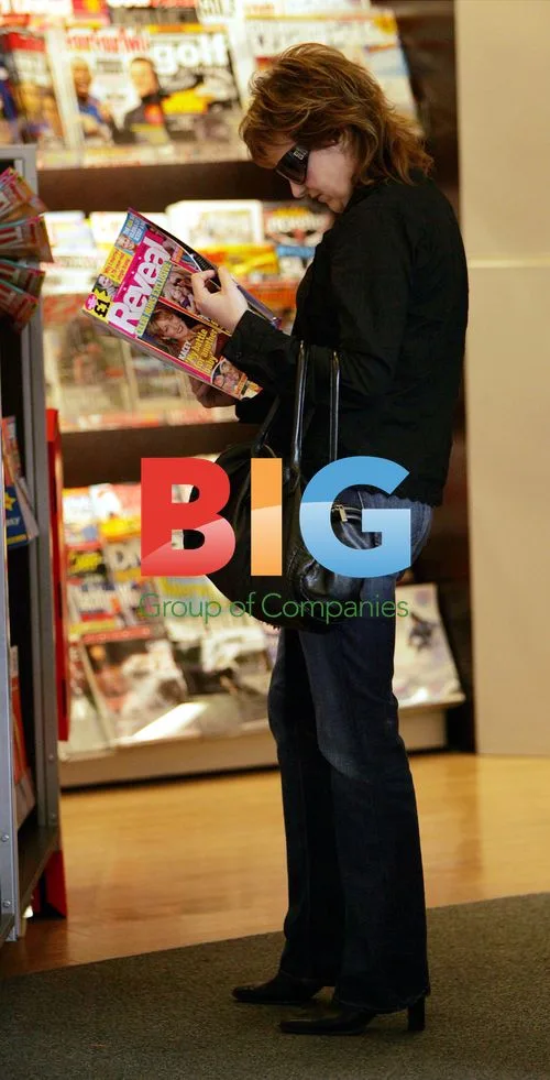 Kacey Ainsworth from Eastenders buys gossip mags