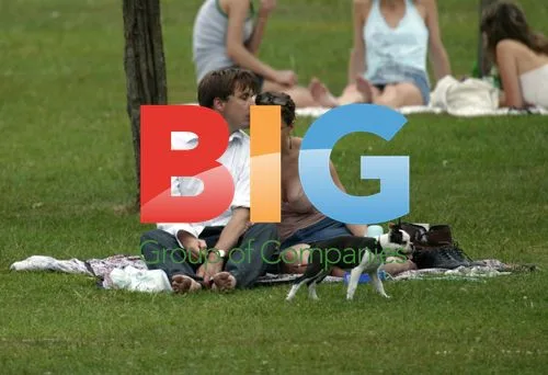 Kerrie Taylor Enjoying Park with Dog and Boyfriend
