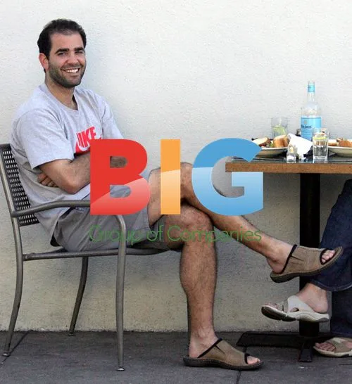 Tired Pete Sampras Lunches with Wife