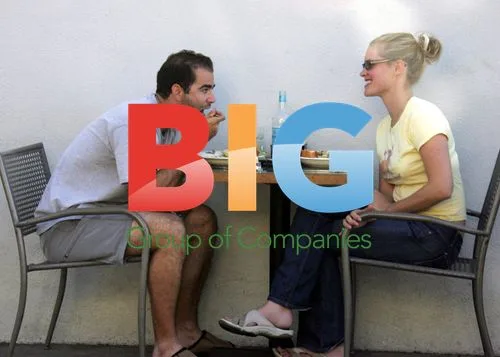 Pete Sampras and wife Bridgette Wilson-Sampras have lunch