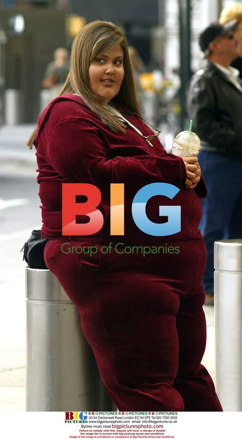 MTV veejay Vanessa Minnillo in fat suit