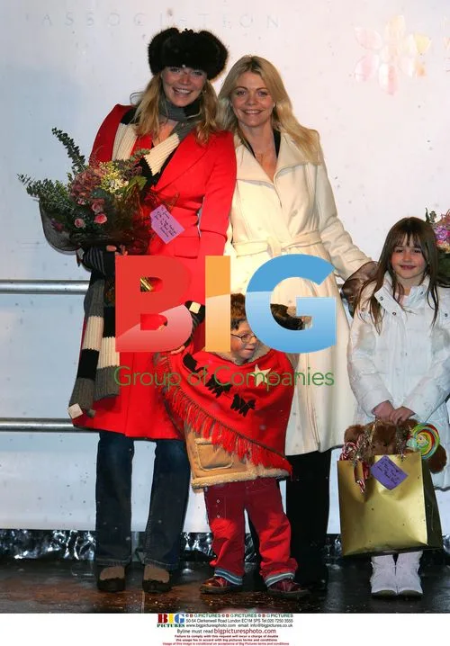 Gemma and Jodie Kidd Turn on Bond Street Lights