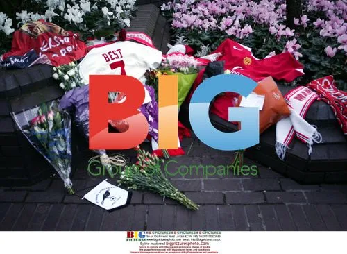 Tributes for George Best at Cromwell Hospital