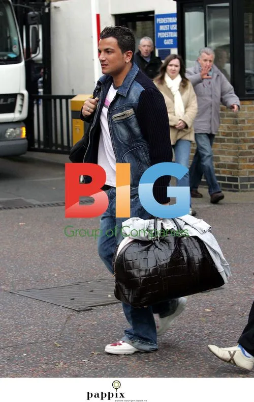 Busty Glamour Model Jordan Out With Husband