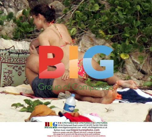 Kelly Brook and Billy Zane on Caribbean Holiday